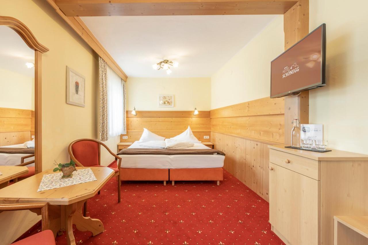 Hotel Schoenegg Seefeld in Tirol Exterior photo