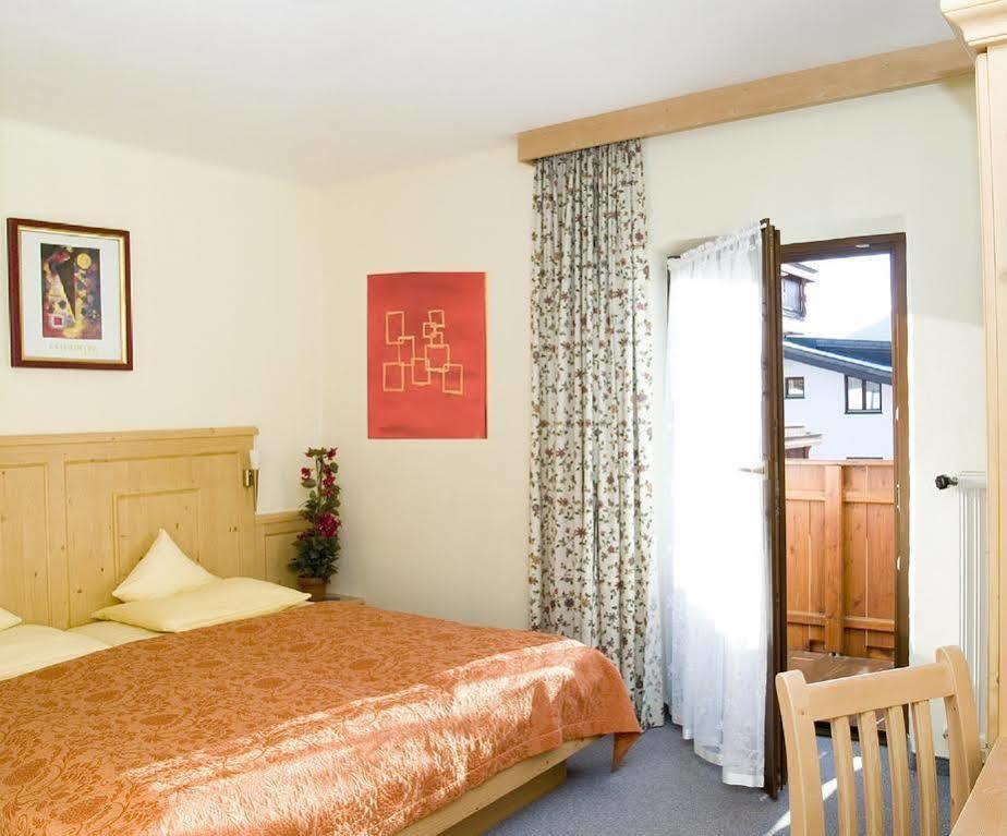 Hotel Schoenegg Seefeld in Tirol Exterior photo