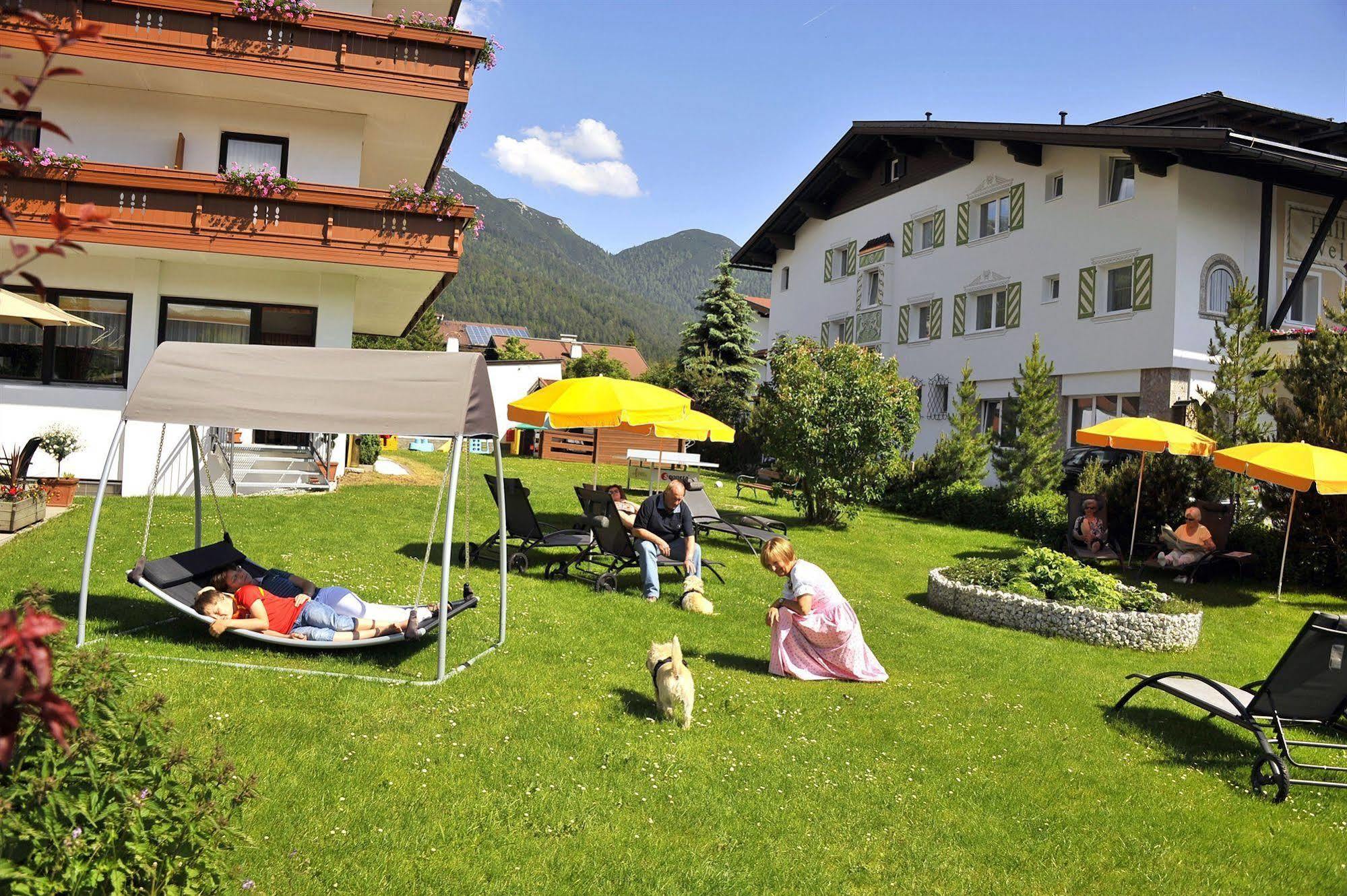 Hotel Schoenegg Seefeld in Tirol Exterior photo
