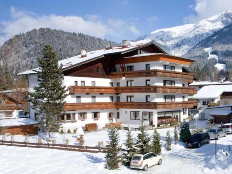 Hotel Schoenegg Seefeld in Tirol Exterior photo